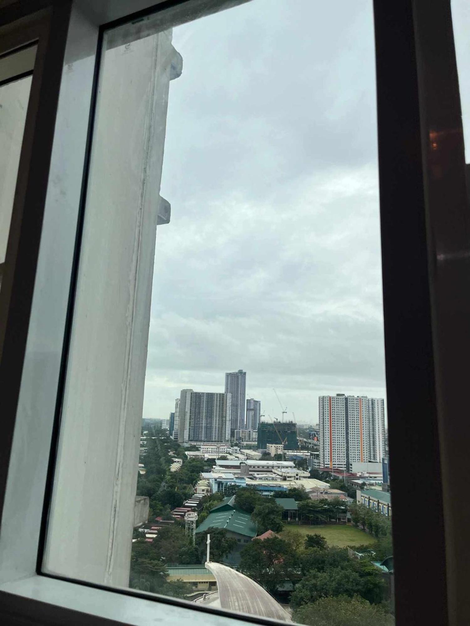 Beacon Makati Condo Free Pool Access Free Wifi 100Mbps & Free Netflix Manilla Buitenkant foto